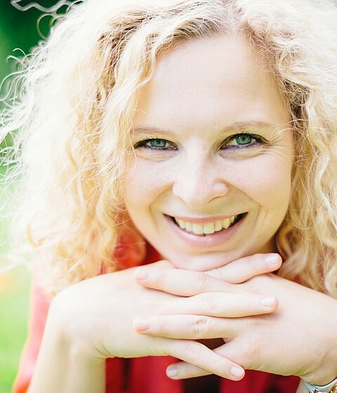 Happy Moment: Kristina nach der Zahnspangen-Behandlung